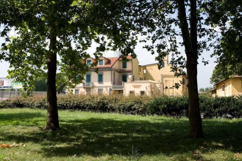 Cascina Gobba Hotel Milánó Kültér fotó